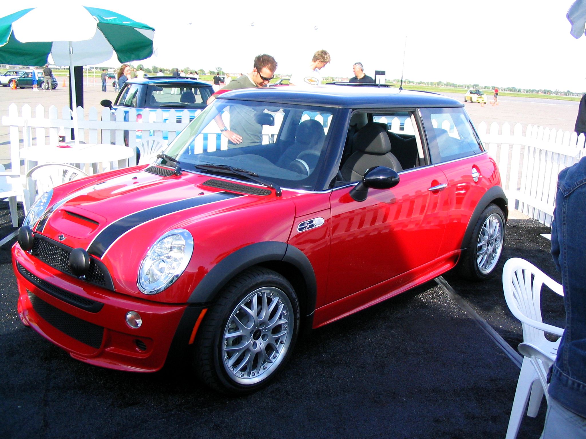 Mini - test pilots 002.jpg